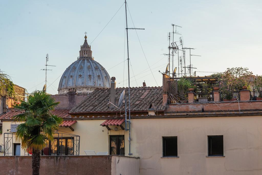 רומא La Porta Rossa Di Borgo - Vatican Luxury Suite חדר תמונה