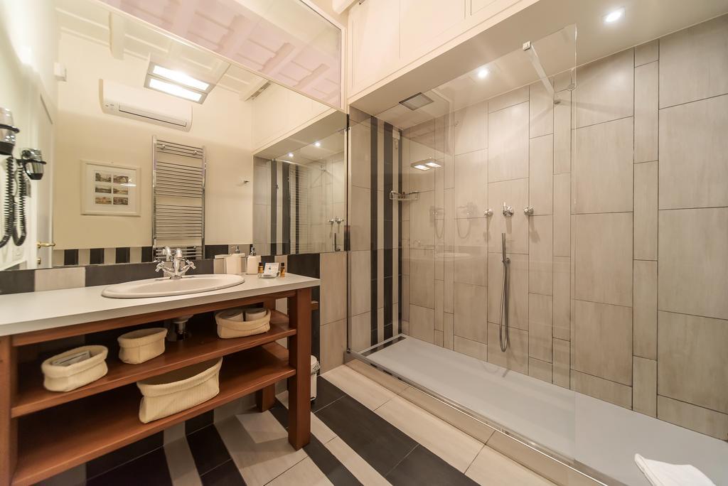 רומא La Porta Rossa Di Borgo - Vatican Luxury Suite מראה חיצוני תמונה